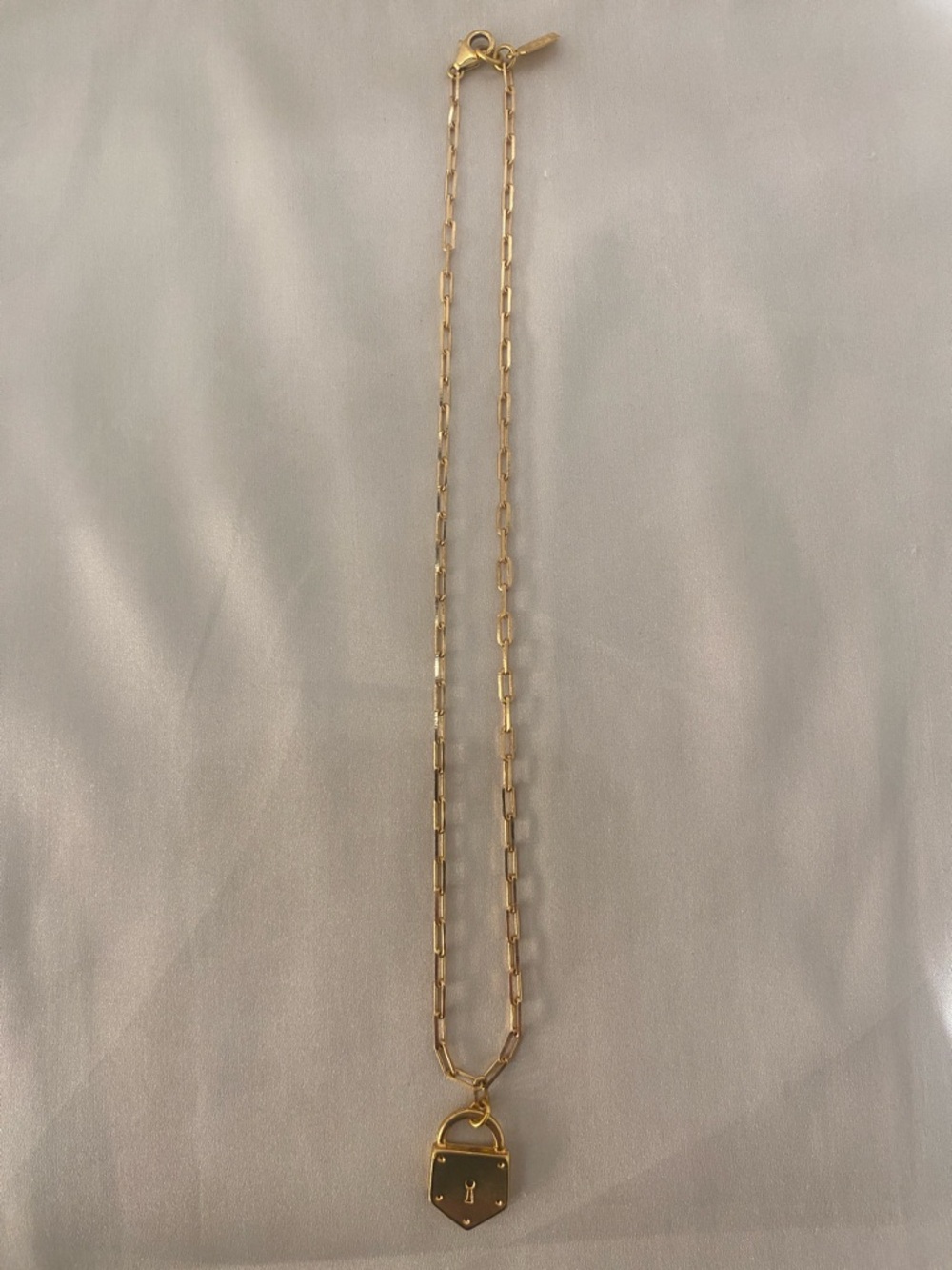 GUC Electric Picks Jewelry Padlock Pendant And Oval Link Necklace Gold Tone